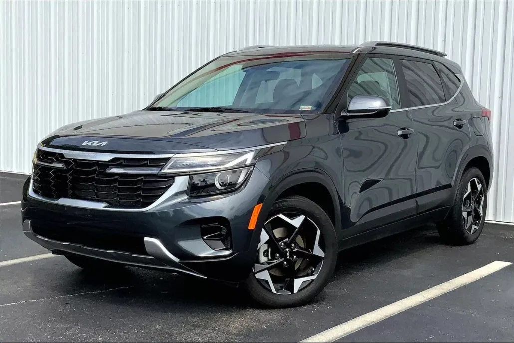 2024 Kia Seltos EX photo 1