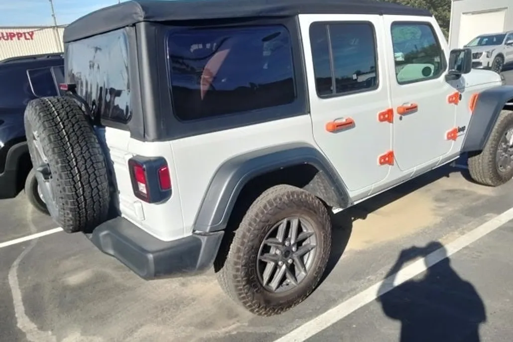2025 Jeep Wrangler Sport S photo 1