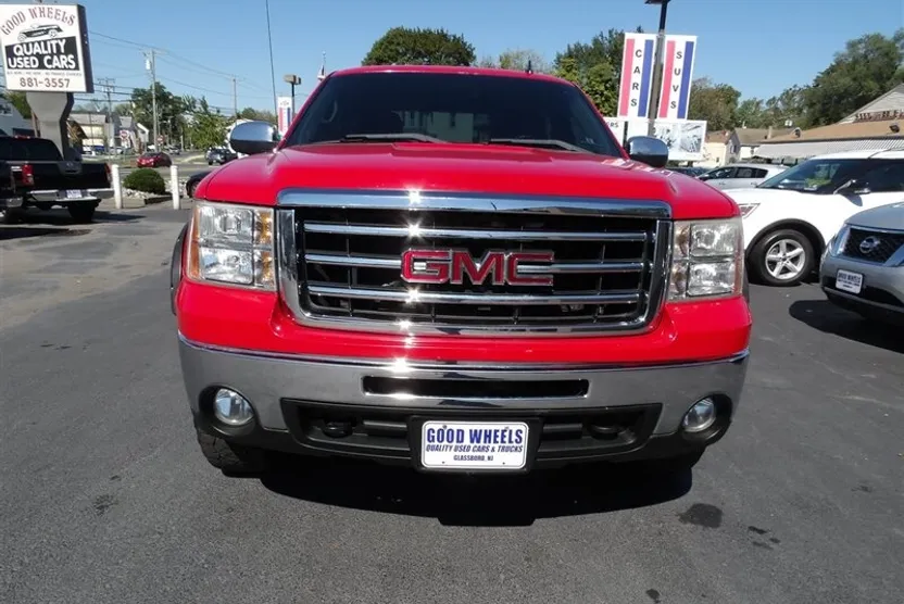 2013 Gmc Sierra 1500 SLE photo 1