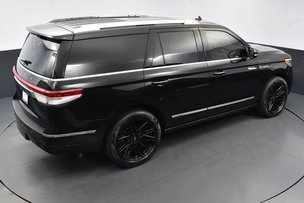 2022 Lincoln Navigator Reserve photo 1