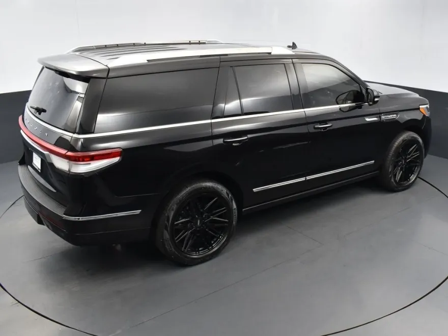 2022 Lincoln Navigator Reserve photo 1