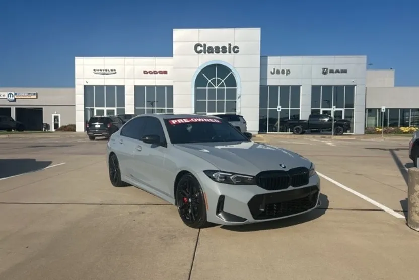 2023 Bmw 330i Sedan photo 1