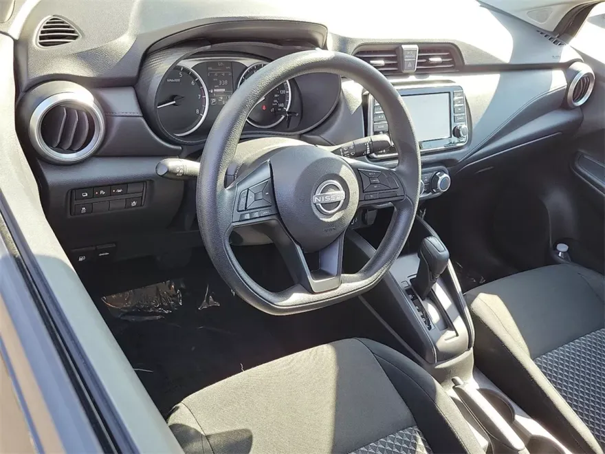 2024 Nissan Versa S photo 1