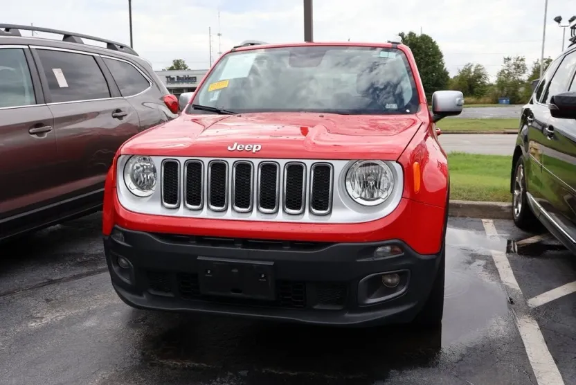 2016 Jeep Renegade Limited photo 1