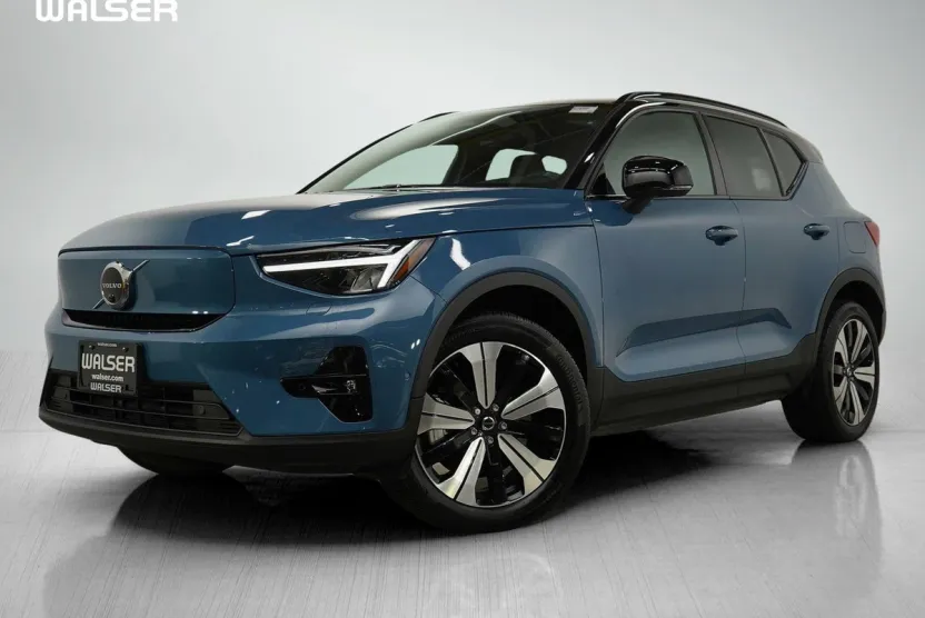 2023 Volvo XC40 Recharge Twin Plus photo 1