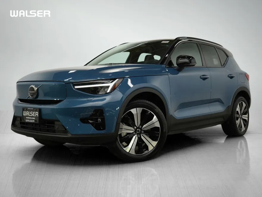 2023 Volvo XC40 Recharge Twin Plus photo 1