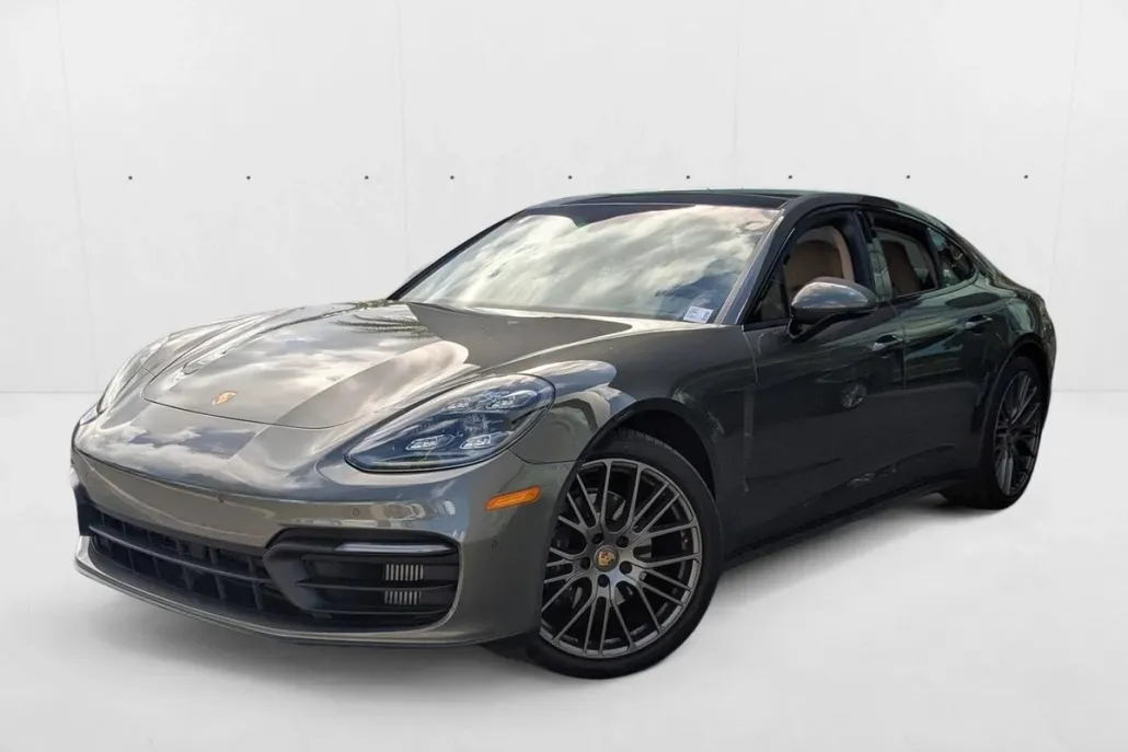 2022 Porsche Panamera Platinum photo 1