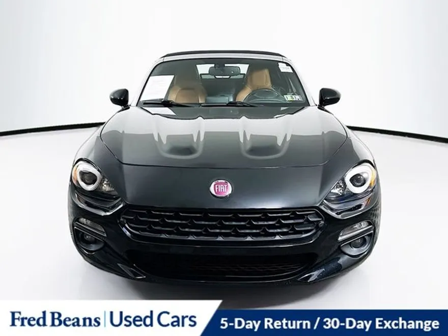 2018 Fiat 124 Spider Lusso photo 1