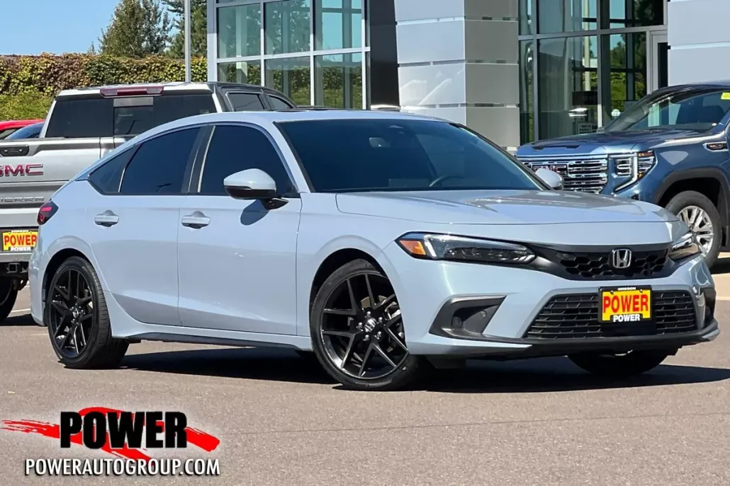 2022 Honda Civic Sport Touring photo 1