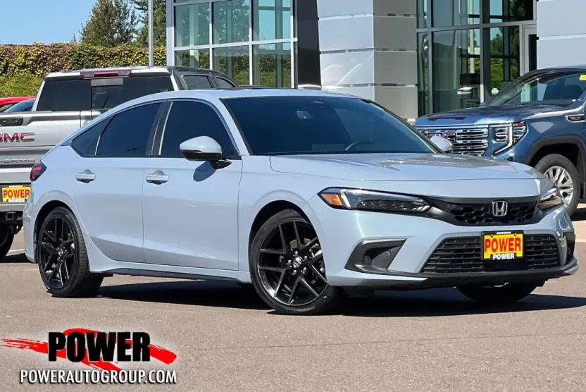 2022 Honda Civic Sport Touring photo 1