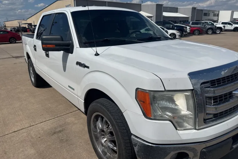 2014 Ford F-150 XLT photo 1