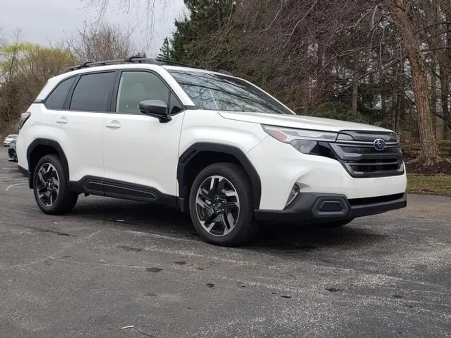 2025 Subaru Forester Limited photo 1