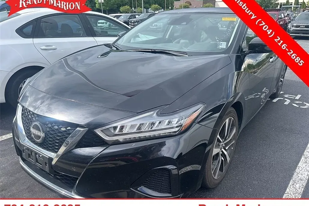 2023 Nissan Maxima SV photo 1
