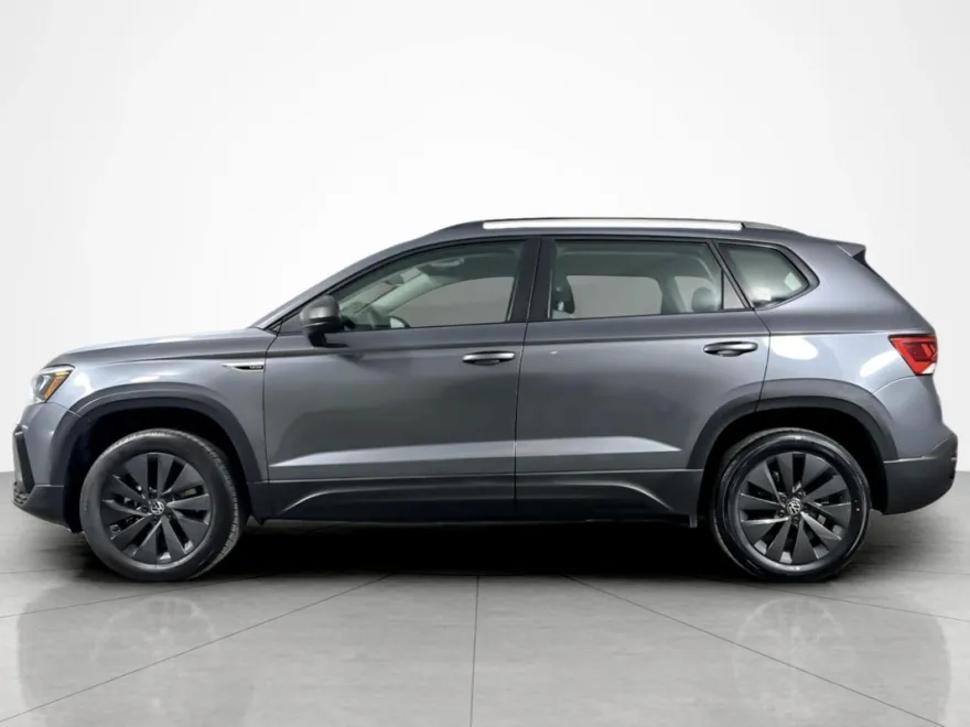 2023 Volkswagen Taos S photo 2