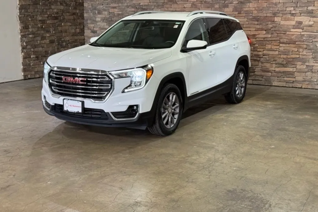 2024 Gmc Terrain SLT photo 1