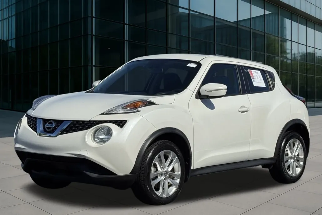 2016 Nissan Juke S photo 1