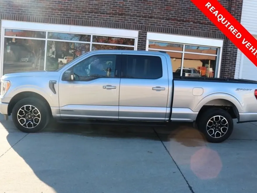 2023 Ford F-150 XLT photo 1