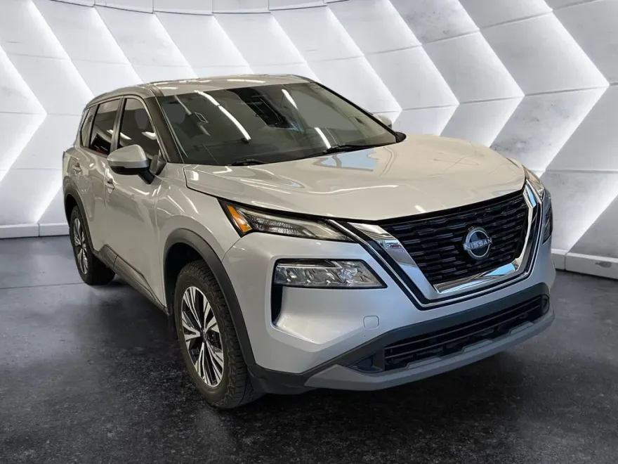 2022 Nissan Rogue SV photo 1