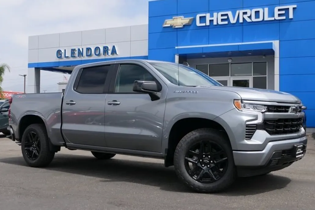 2025 Chevrolet Silverado 1500 RST photo 1