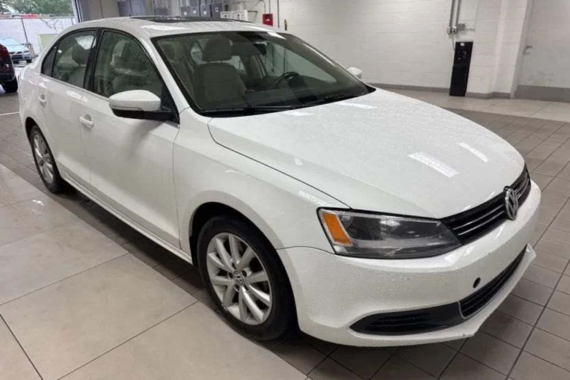 2014 Volkswagen Jetta 1.8T SE photo 1