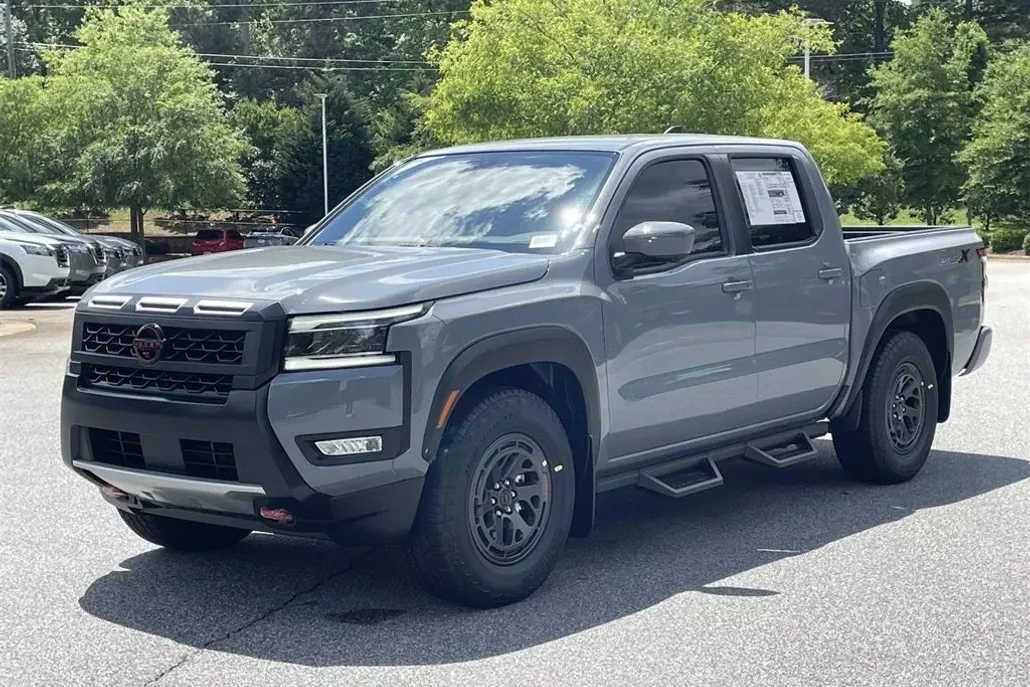 2025 Nissan Frontier PRO-X photo 1
