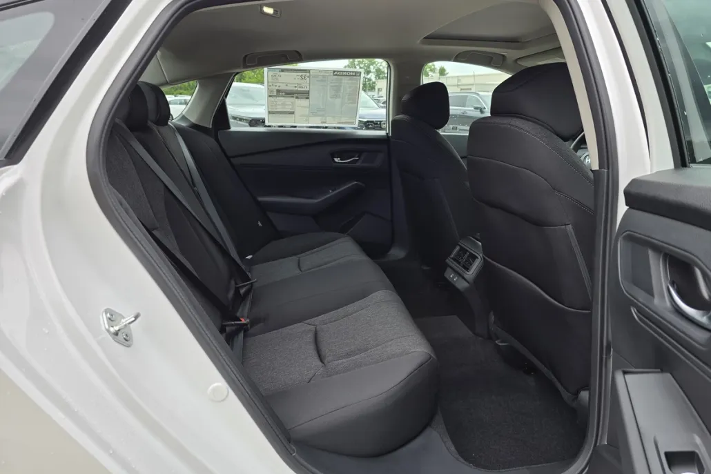 2025 Honda Accord SE photo 1