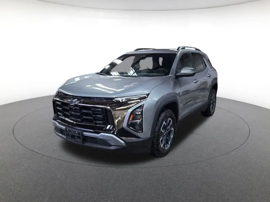 2025 Chevrolet Equinox ACTIV photo 1