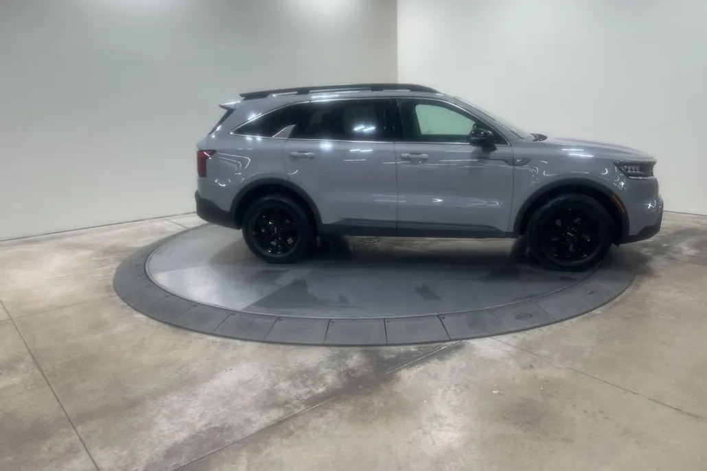 2022 Kia Sorento S photo 1