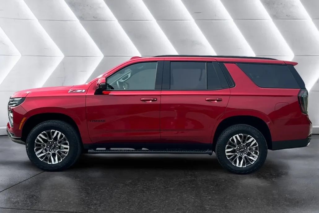2025 Chevrolet Tahoe Z71 photo 1