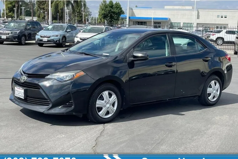 2017 Toyota Corolla L photo 1