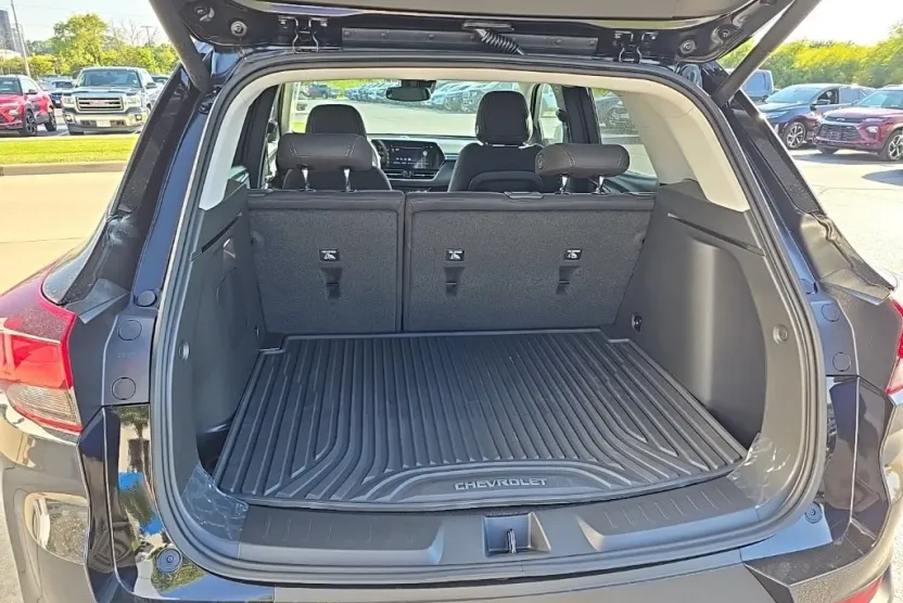 2026 Chevrolet Trailblazer LT photo 1