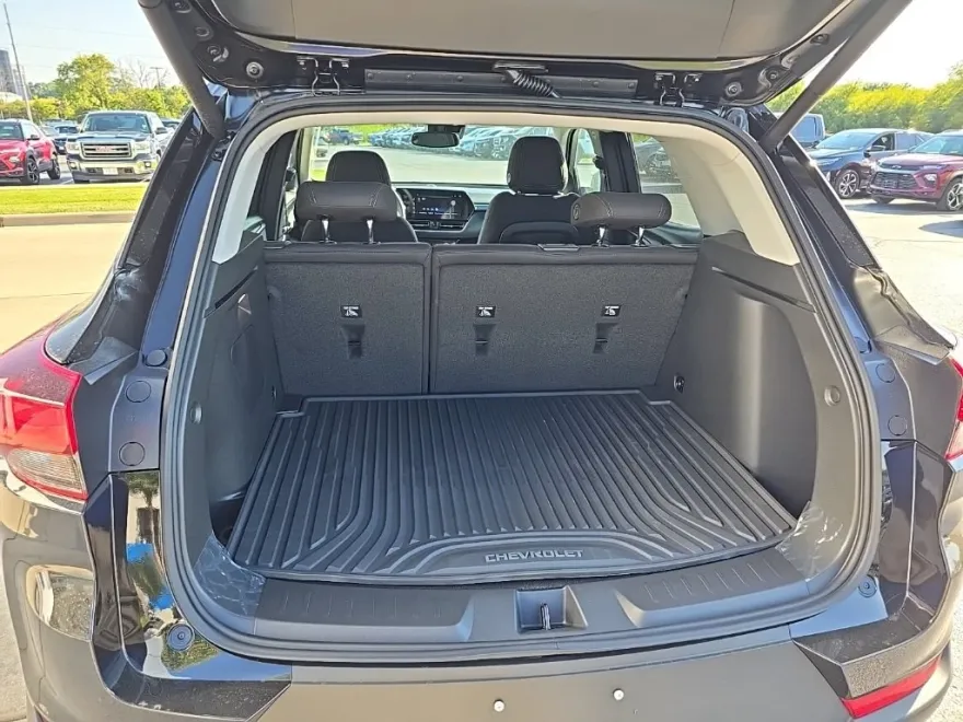 2026 Chevrolet Trailblazer LT photo 1