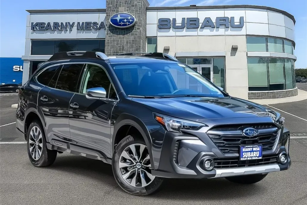 2025 Subaru Outback Touring photo 1