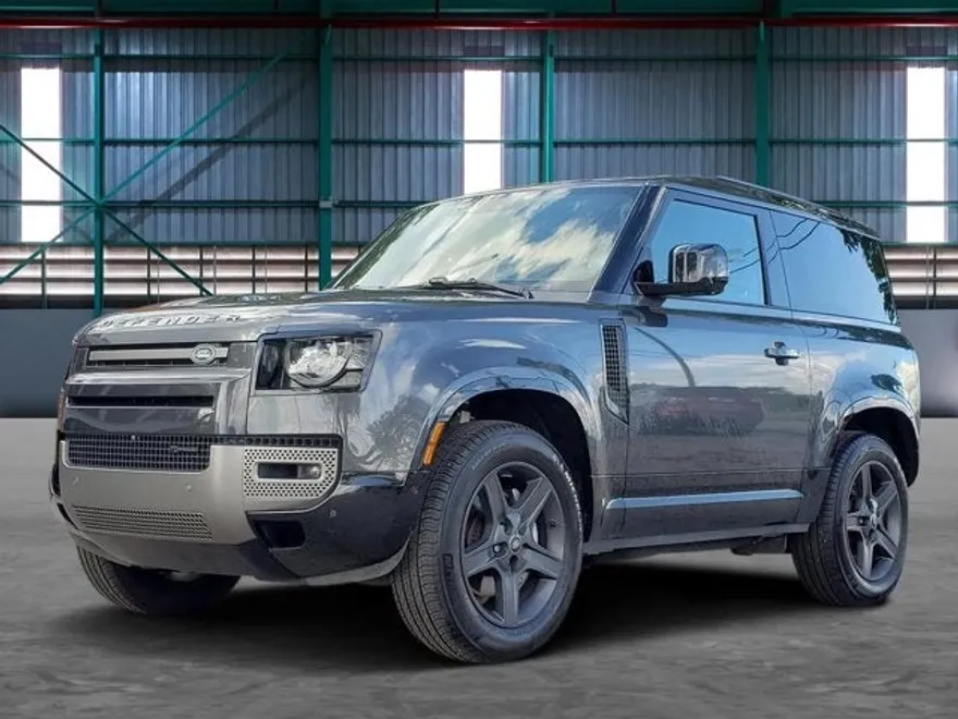 2023 Land Rover Defender 90 X-Dynamic SE photo 1