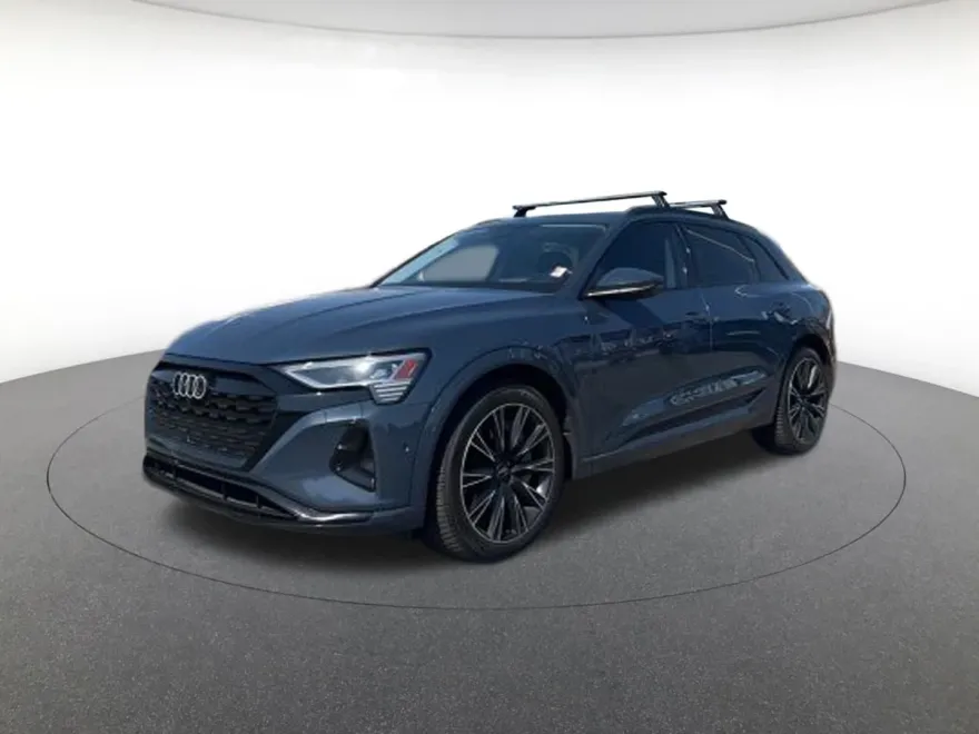 2024 Audi Q8 E-tron Prestige photo 1
