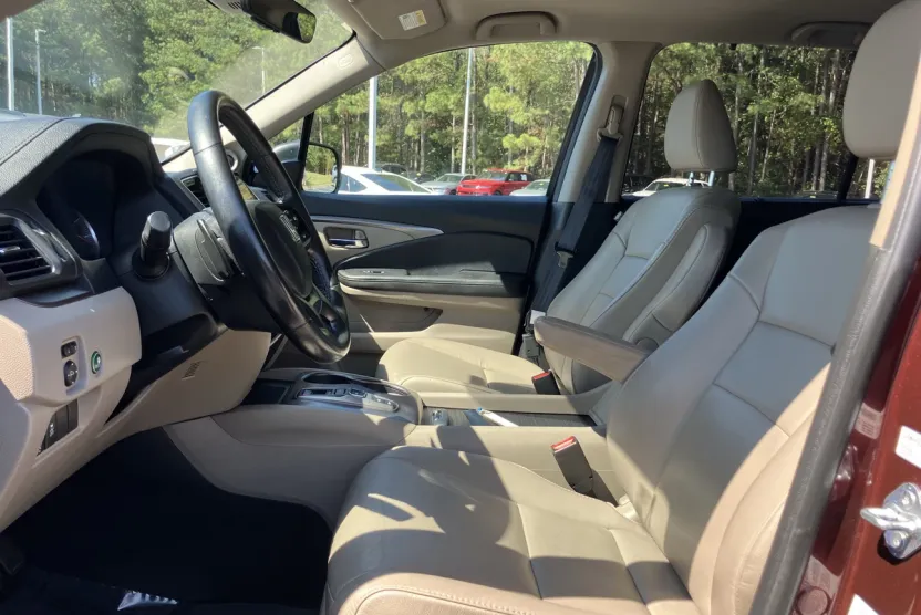 2022 Honda Pilot Special Edition photo 1