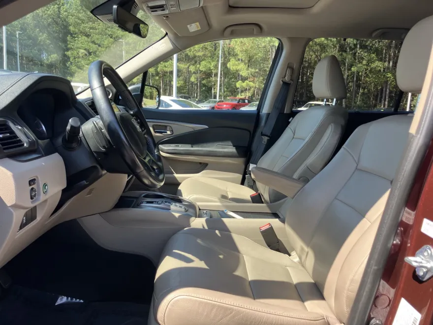 2022 Honda Pilot Special Edition photo 1