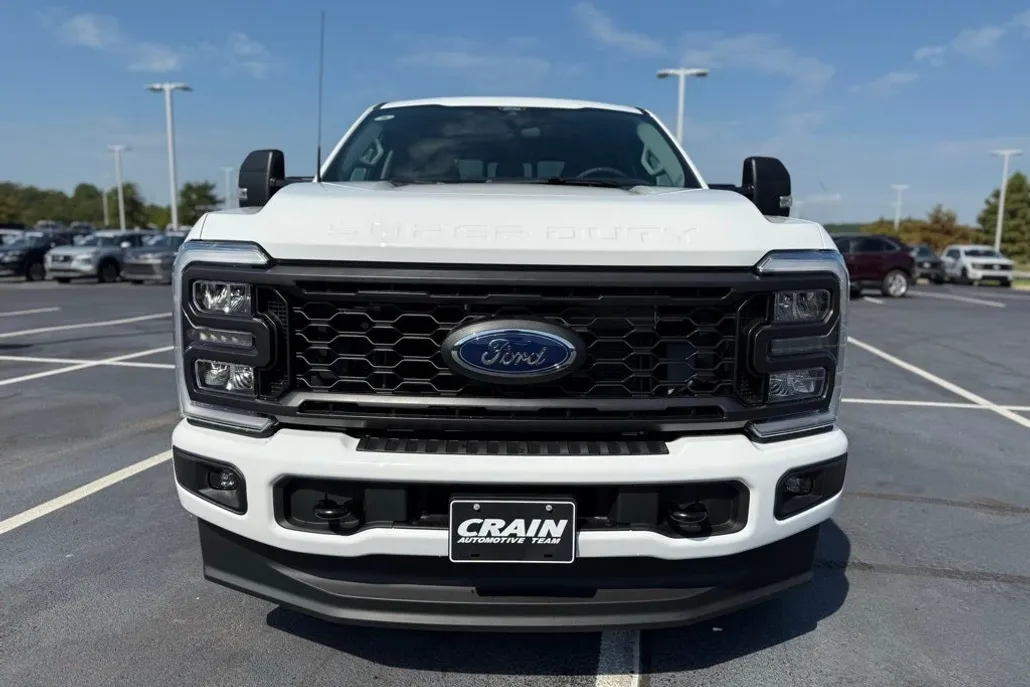 2026 Ford F-250 photo 1