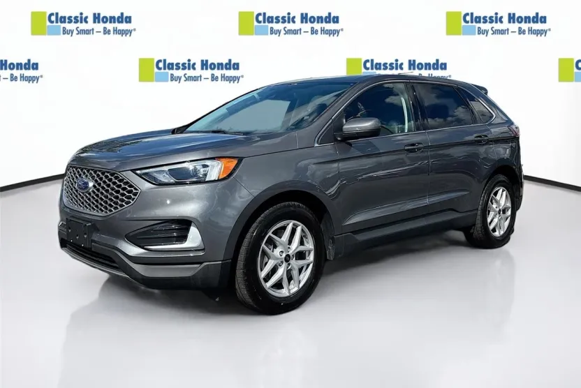 2024 Ford Edge SEL photo 1