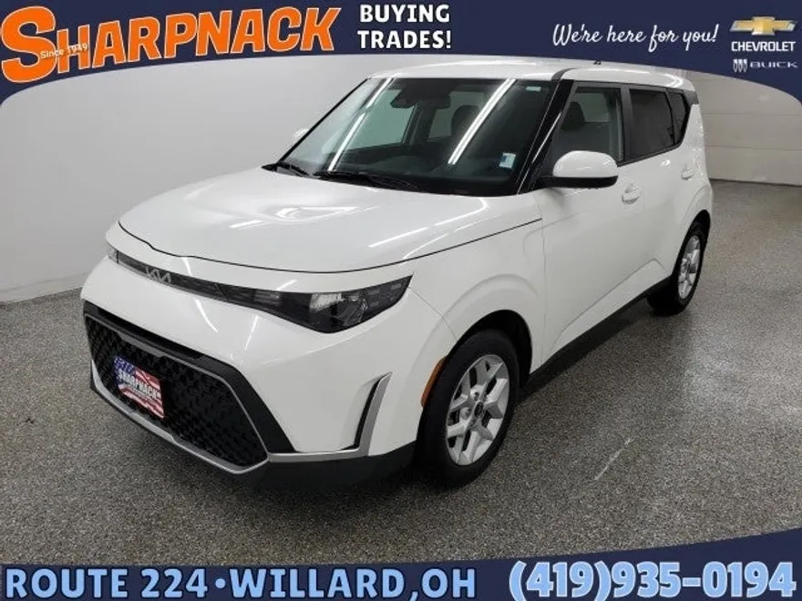 2024 Kia Soul LX photo 1