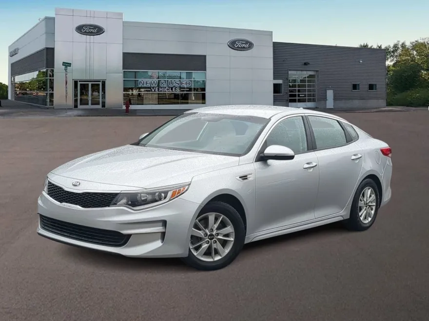 2016 Kia Optima LX photo 1