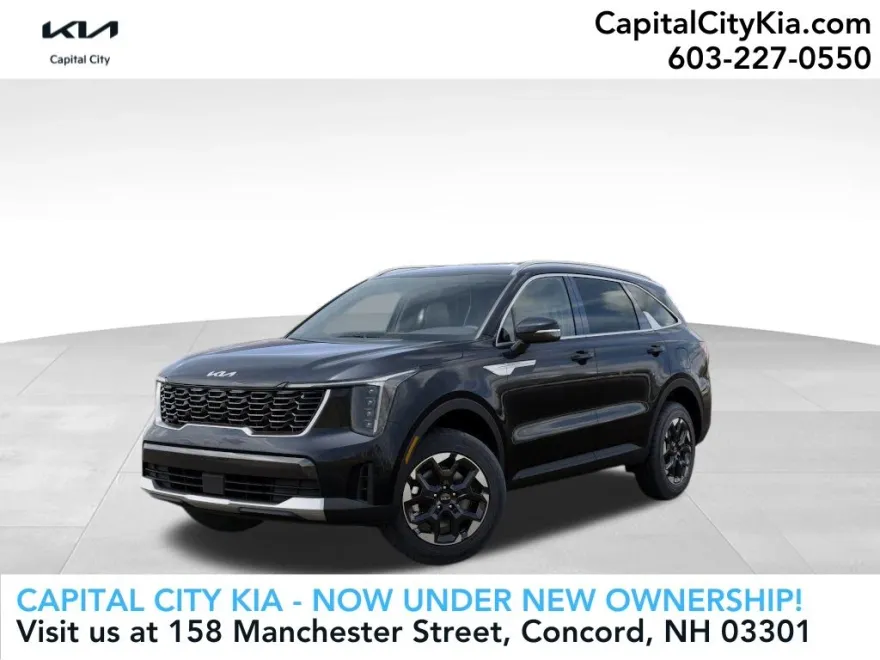 2025 Kia Sorento S photo 1