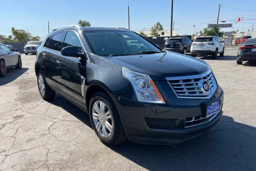 2016 Cadillac SRX Luxury photo 1