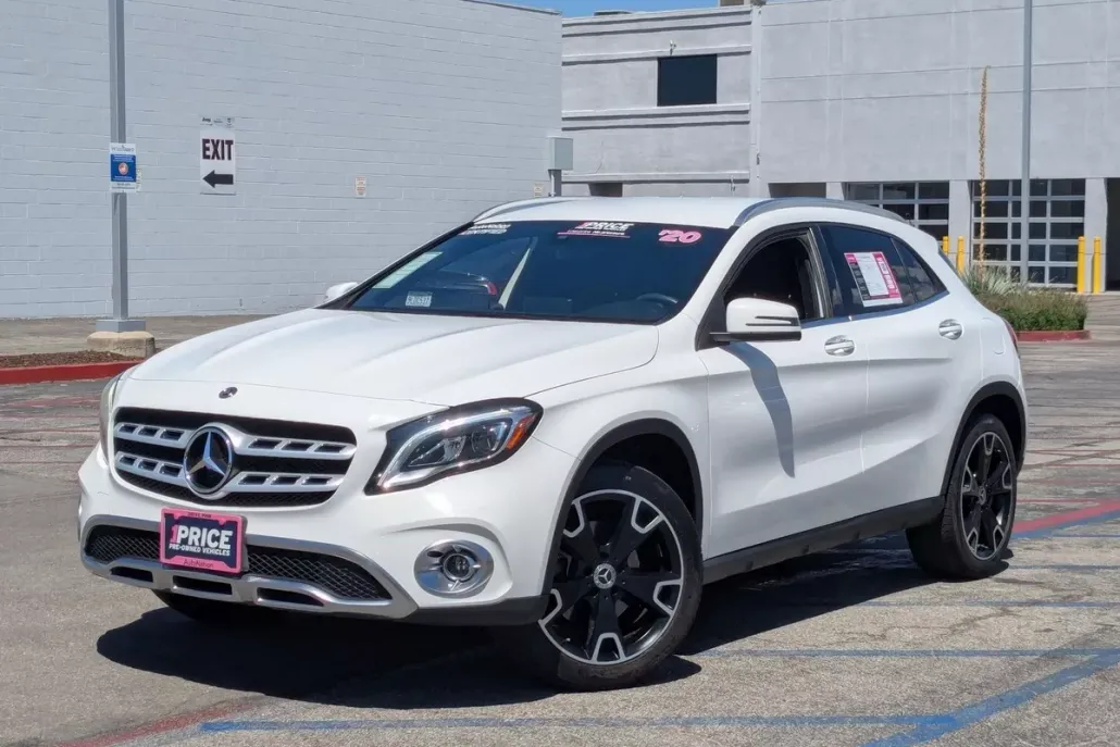 2020 Mercedes Benz GLA 250 photo 1