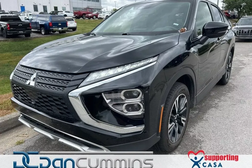 2024 Mitsubishi Eclipse Cross SE photo 1