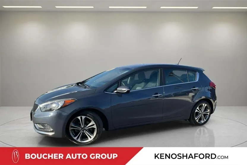 2016 Kia Forte EX photo 1