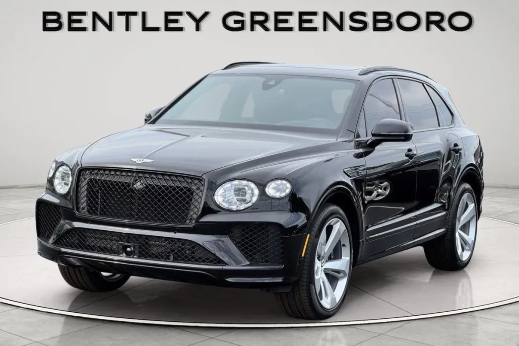2024 Bentley Bentayga V8 photo 1