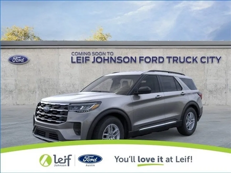 2025 Ford Explorer photo 1