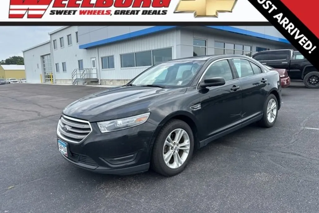 2014 Ford Taurus SEL photo 1