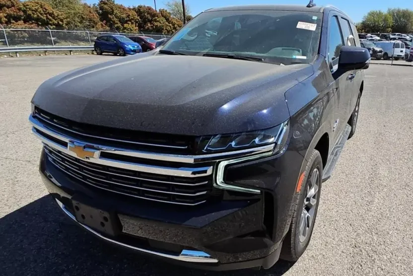 2022 Chevrolet Tahoe LT photo 1